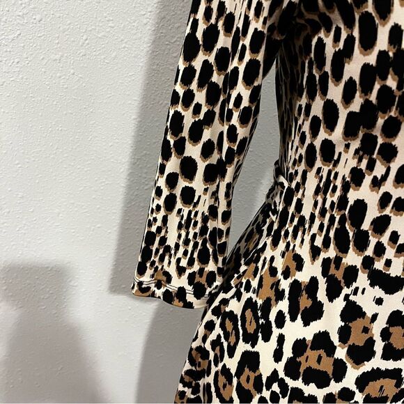Banana Republic animal print Long sleeve wrap dress - Picture 8 of 14
